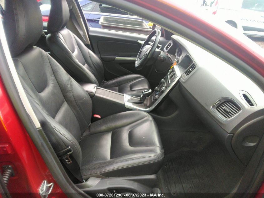 2014 VOLVO S60 T5 - YV1612FS9E2293110