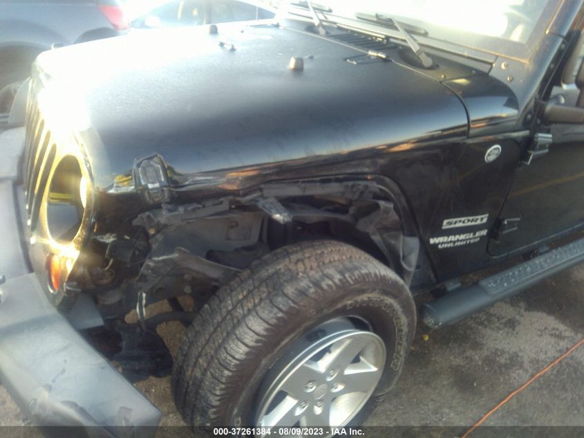 2013 JEEP WRANGLER UNLIMITED SPORT - 1C4BJWDG4DL547874