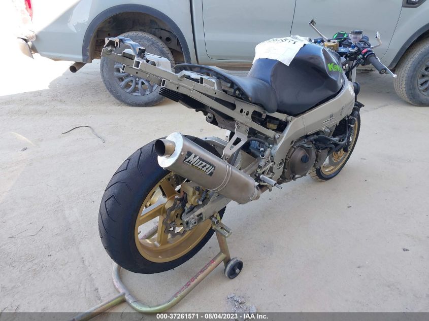 2002 KAWASAKI ZX900 F1 ZX-9R JKAZX2F112A000448
