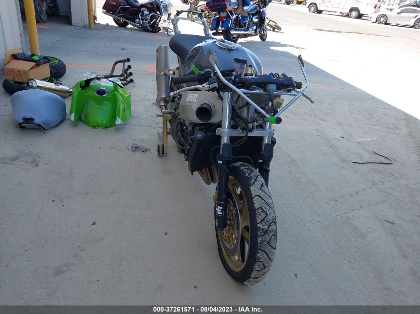 2002 KAWASAKI ZX900 F1 ZX-9R JKAZX2F112A000448