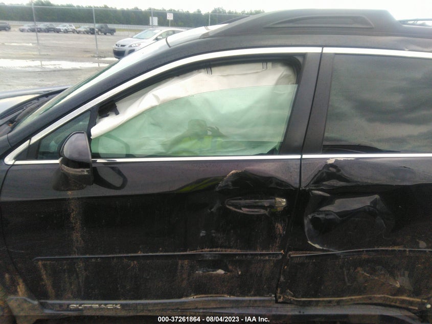 VIN 4S4BSANC3J3397064 2018 SUBARU OUTBACK LIMITED