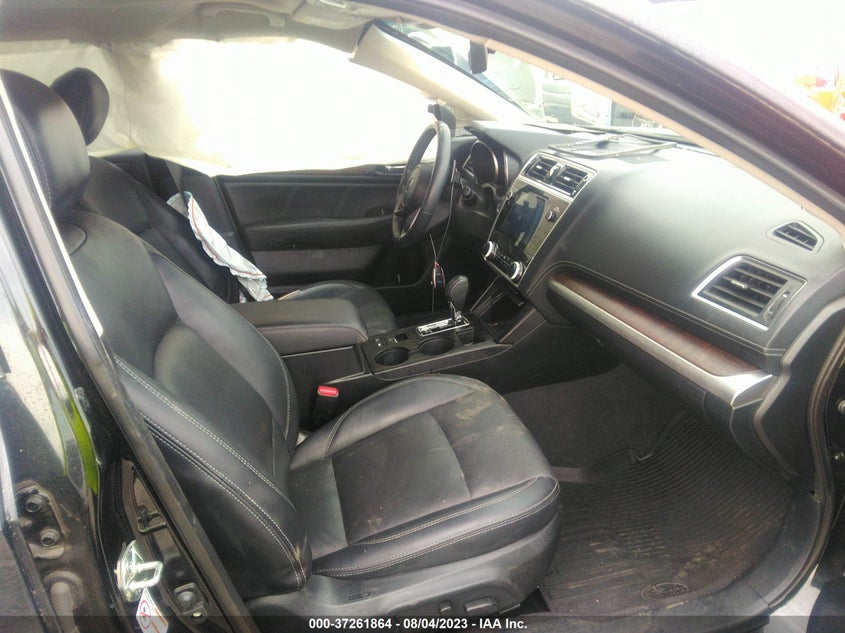 VIN 4S4BSANC3J3397064 2018 SUBARU OUTBACK LIMITED