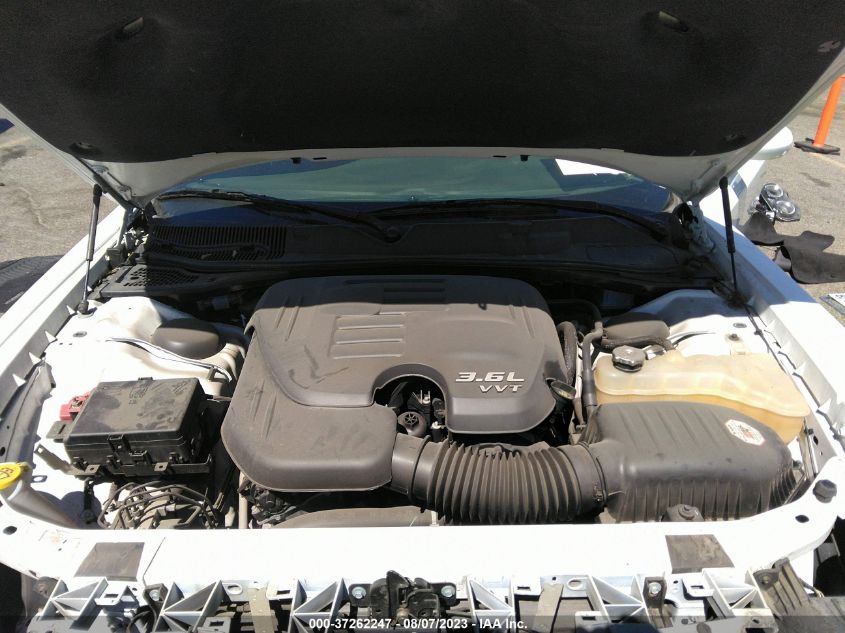 2018 DODGE CHALLENGER SXT PLUS - 2C3CDZAG5JH280615