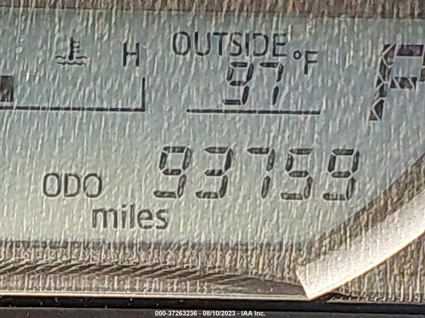 2015 TOYOTA RAV4 XLE - JTMWFREV3FD067209