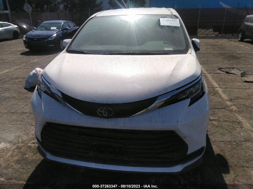 2022 TOYOTA SIENNA LE - 5TDKRKEC1NS122299