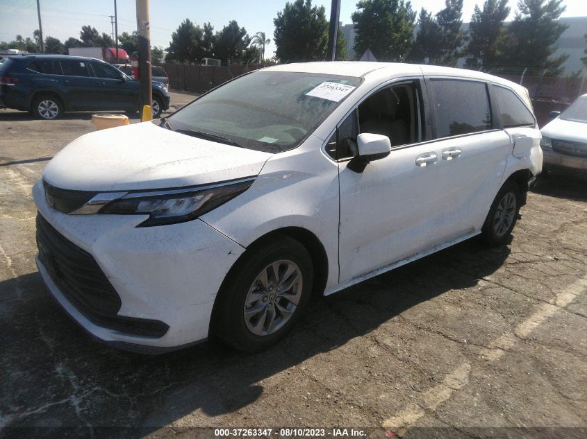 2022 TOYOTA SIENNA LE - 5TDKRKEC1NS122299