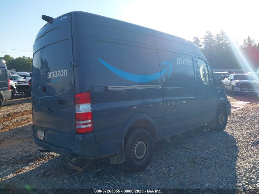 2018 MERCEDES-BENZ SPRINTER CARGO VAN WD3PE7CD3JP632002