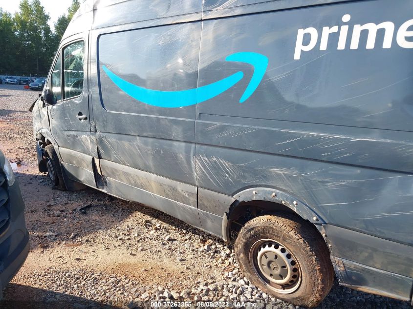 2018 MERCEDES-BENZ SPRINTER CARGO VAN WD3PE7CD3JP632002
