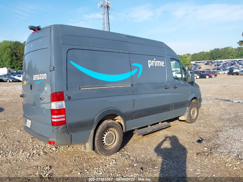 2018 MERCEDES-BENZ SPRINTER CARGO VAN - WD3PE7CD5JP631563