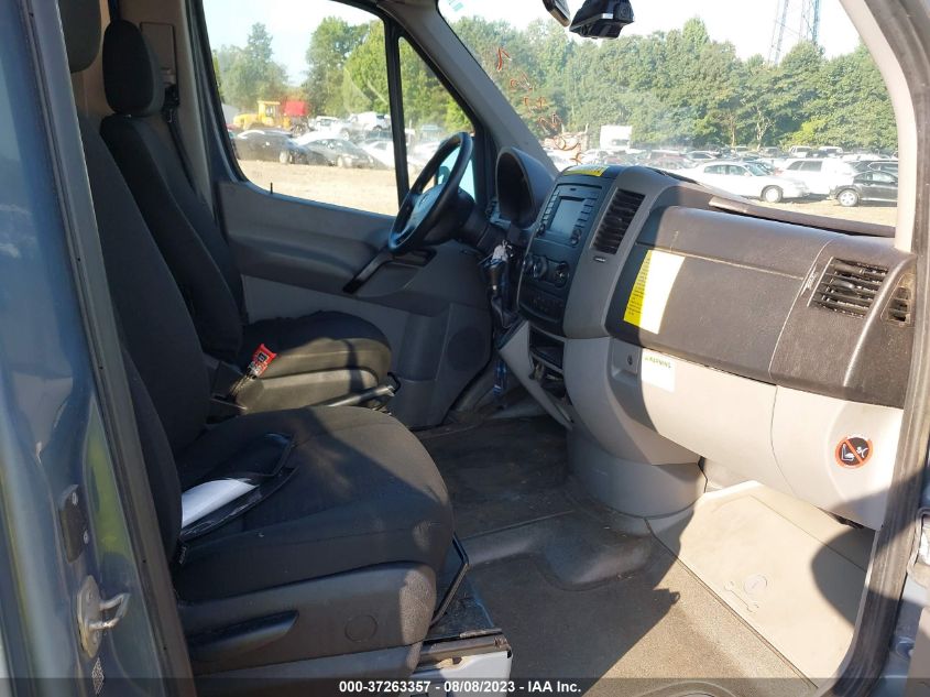 2018 MERCEDES-BENZ SPRINTER CARGO VAN - WD3PE7CD5JP631563
