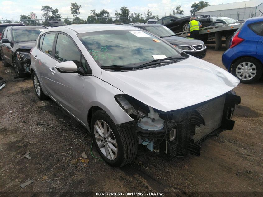 2017 KIA FORTE5 LX - KNAFK5A83H5674516