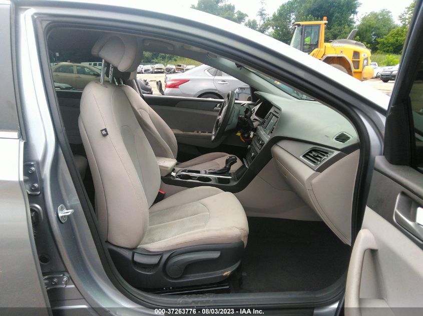 2016 HYUNDAI SONATA 2.4L SE - 5NPE24AF8GH386223