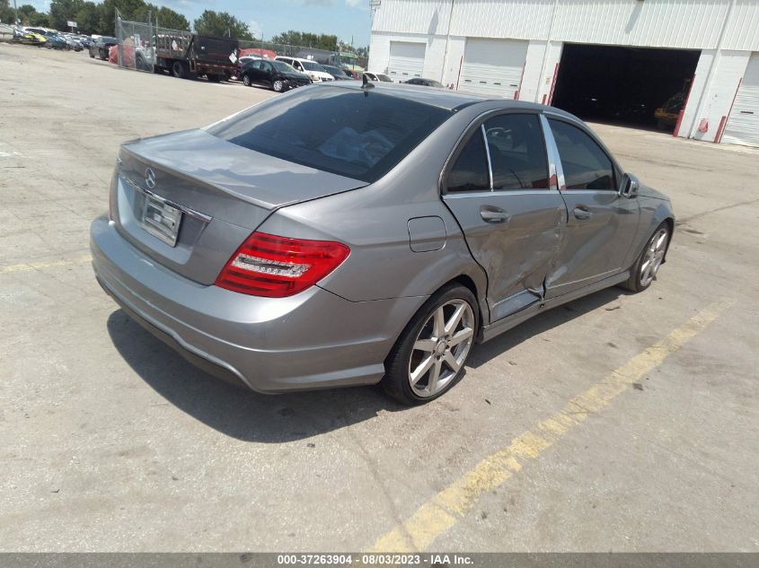 2014 MERCEDES-BENZ C 250 SPORT/LUXURY WDDGF4HB9EA954781