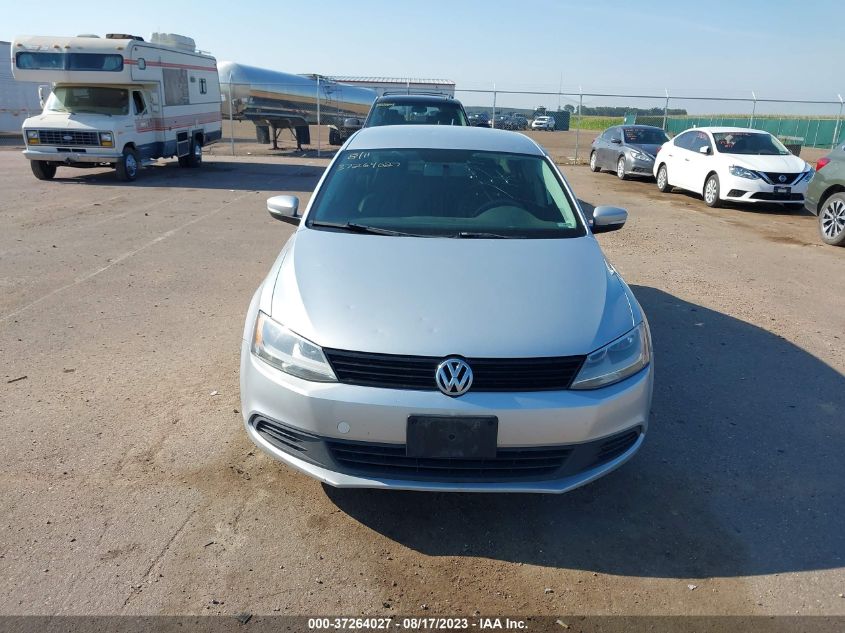 2014 VOLKSWAGEN JETTA SEDAN SE - 3VWD17AJ1EM272024