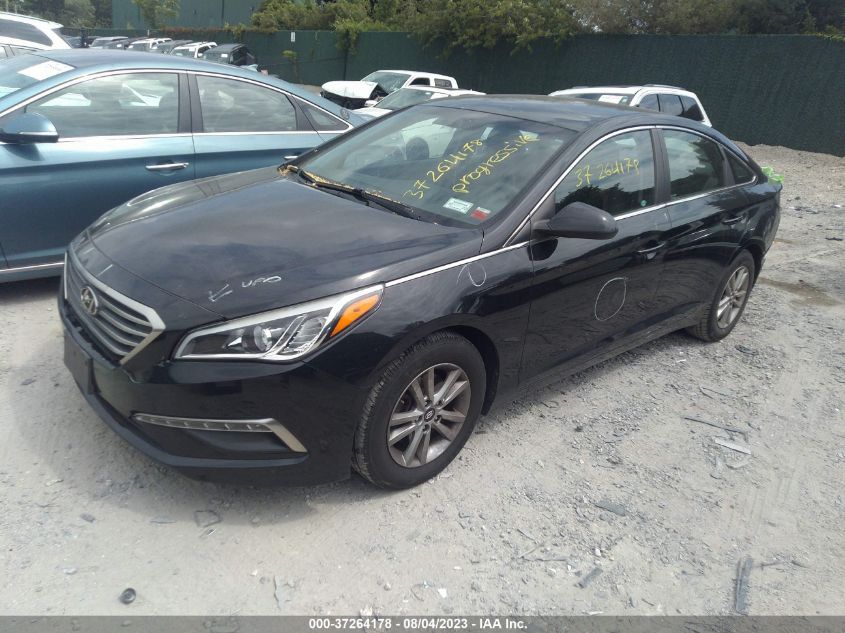 2015 HYUNDAI SONATA 2.4L SE - 5NPE24AF1FH104812