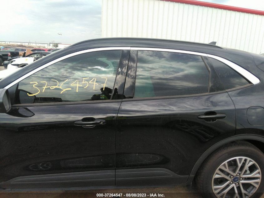 2022 FORD ESCAPE SEL - 1FMCU0H68NUB83525