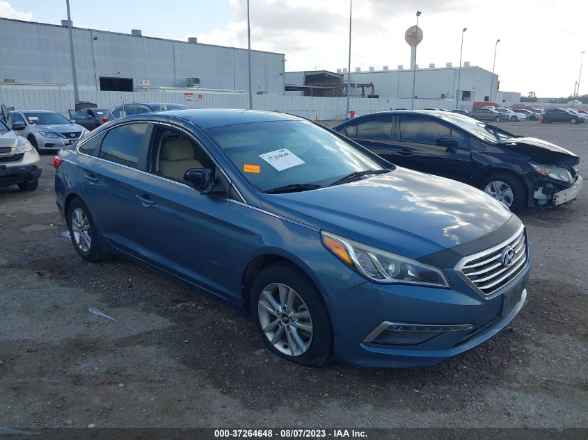 2015 HYUNDAI SONATA 2.4L SE - 5NPE24AF2FH122722