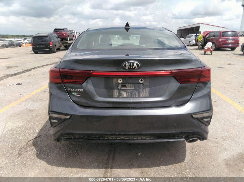 3KPF24AD3KE103453 Kia Forte LXS 16