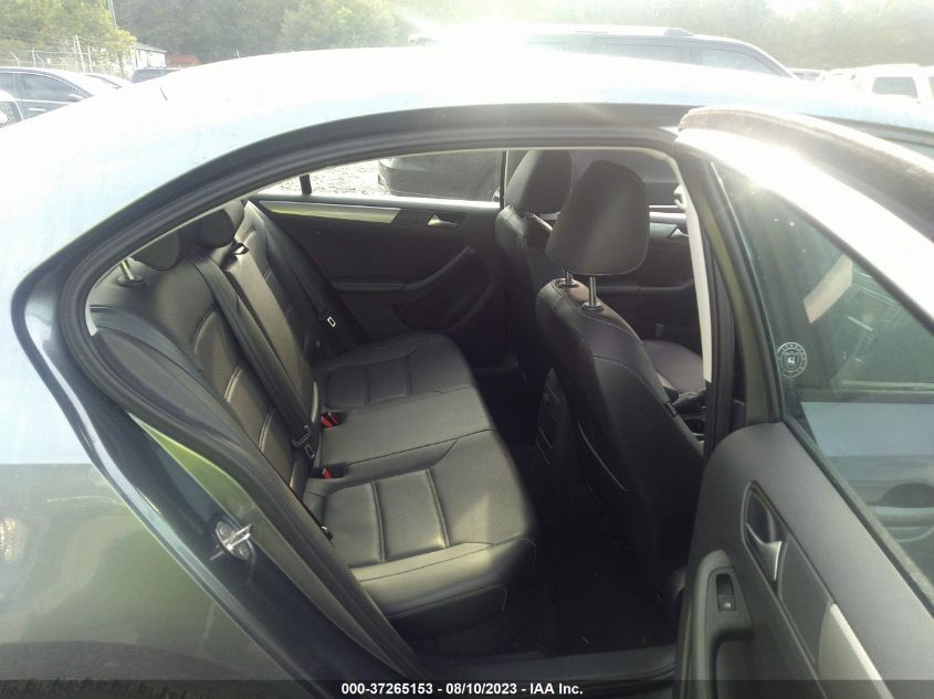 2018 VOLKSWAGEN JETTA SE/WOLFSBURG - 3VWDB7AJ4JM206879
