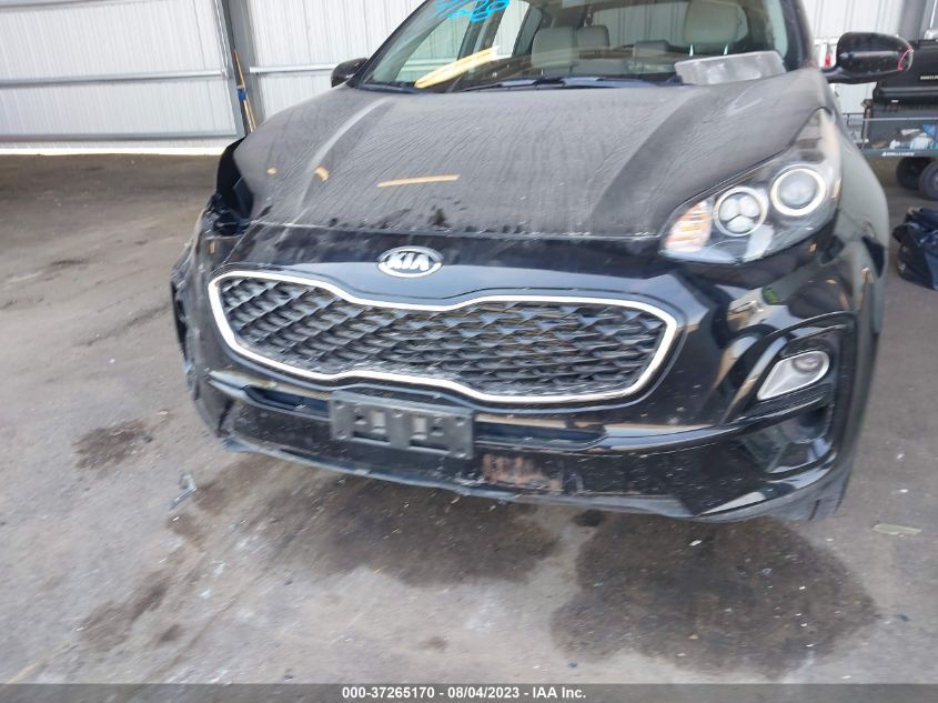 KNDPMCAC9L7795963 Kia Sportage LX 11