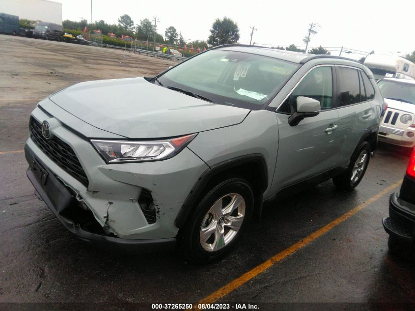 2T3P1RFV1LW109859 Toyota RAV4 XLE 2