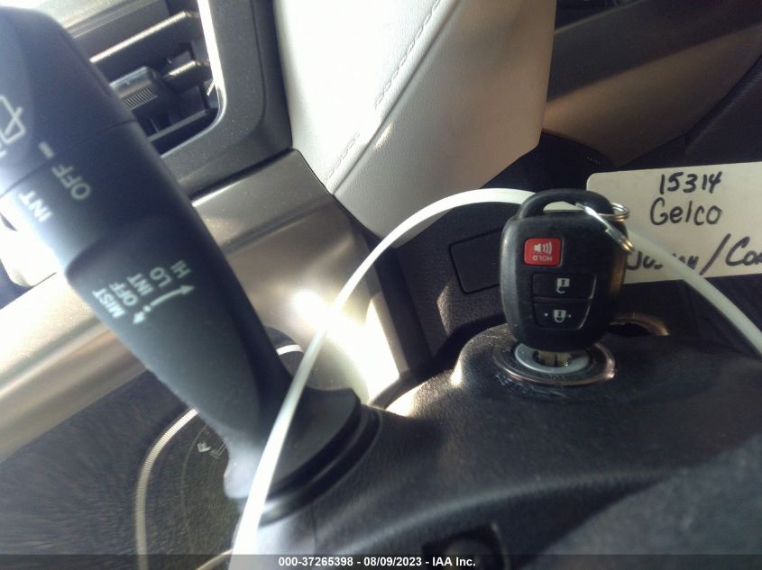 2014 TOYOTA RAV4 LE - JTMZFREV5ED032229