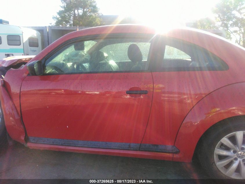 2015 VOLKSWAGEN BEETLE COUPE 1.8T FLEET EDITION - 3VWF17ATXFM648246