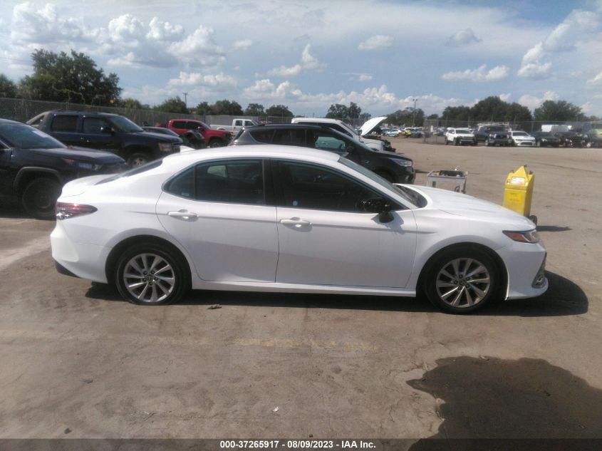 2022 TOYOTA CAMRY LE - 4T1C11AK6NU637289