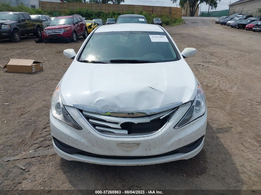 2014 HYUNDAI SONATA GLS - 5NPEB4AC4EH819913