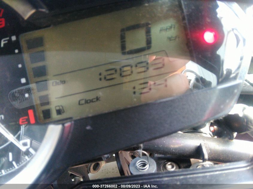 2011 KAWASAKI ZX1000 G JKAZXCG19BA000394