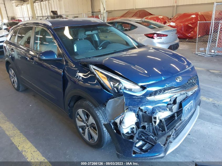 KNDCB3LC4M5464268 Kia Niro LX