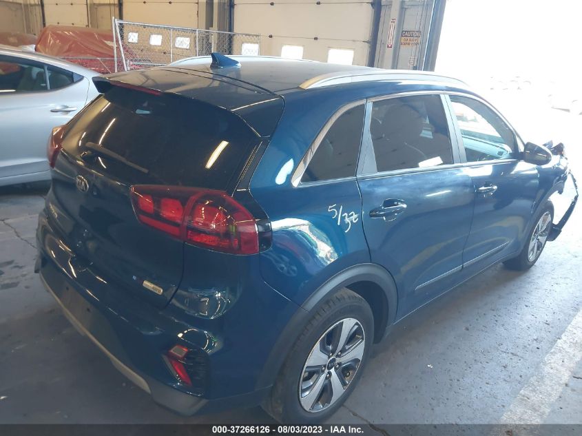 KNDCB3LC4M5464268 Kia Niro LX 4