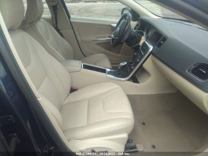2013 VOLVO S60 T5 - YV1612FS0D2180466