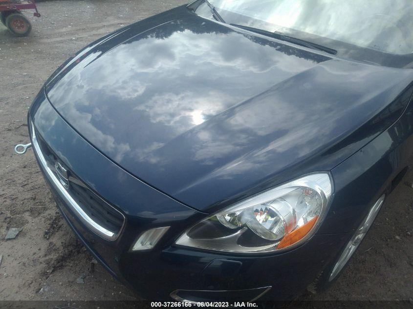 2013 VOLVO S60 T5 - YV1612FS0D2180466