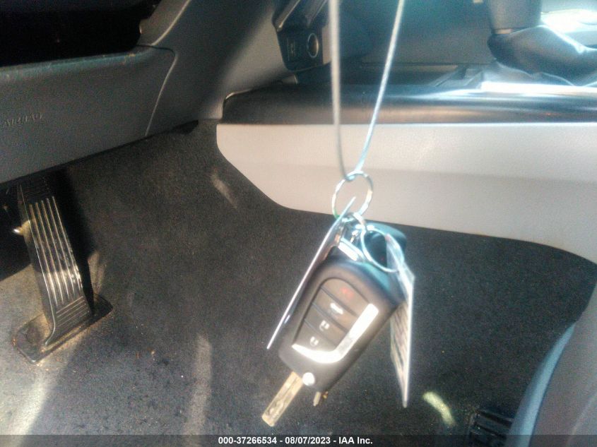 2019 TOYOTA CAMRY LE - 4T1B11HK0KU709181