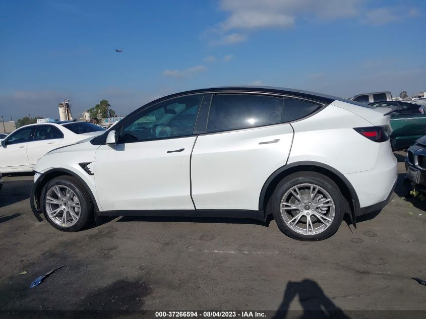 2023 TESLA MODEL Y - 7SAYGDEE5PA126313