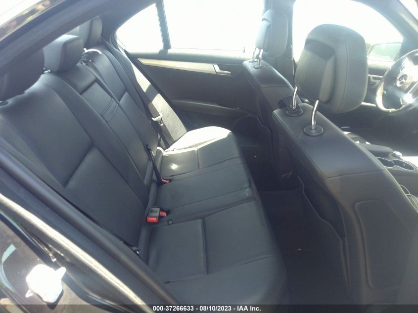 2014 MERCEDES-BENZ C-CLASS C 250 - WDDGF4HB8EA961379