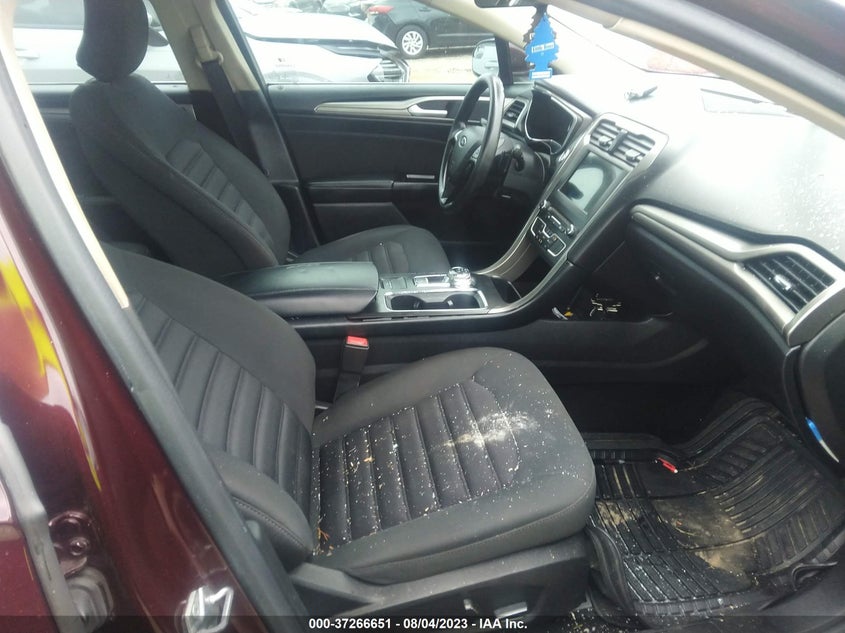 VIN 3FA6P0HD2HR261886 2017 FORD FUSION SE