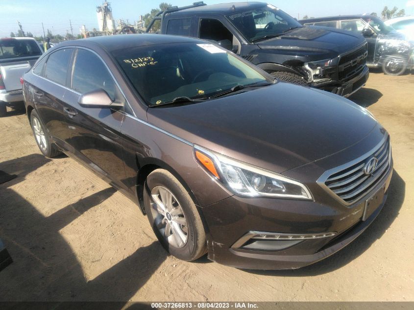 2015 HYUNDAI SONATA 2.4L SE - 5NPE24AF4FH175566