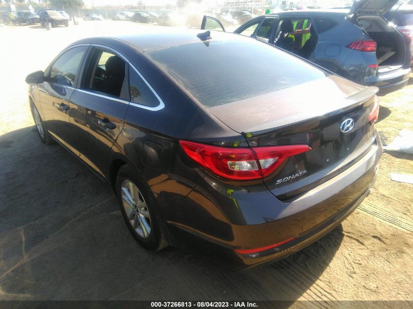 2015 HYUNDAI SONATA 2.4L SE - 5NPE24AF4FH175566