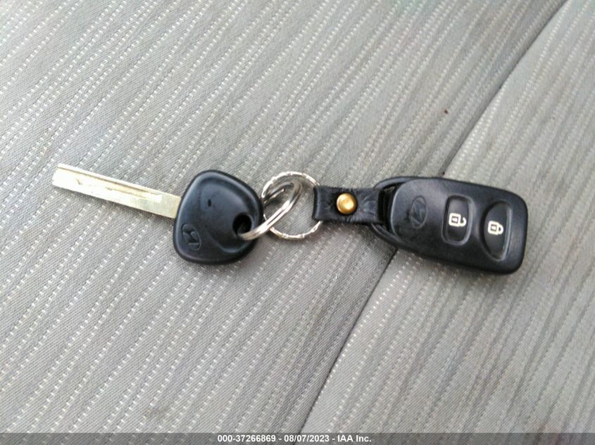 2016 HYUNDAI ACCENT SE - KMHCT4AE1GU976647