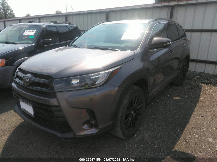 VIN 5TDJZRFH4KS609779 2019 TOYOTA HIGHLANDER SE/XLE