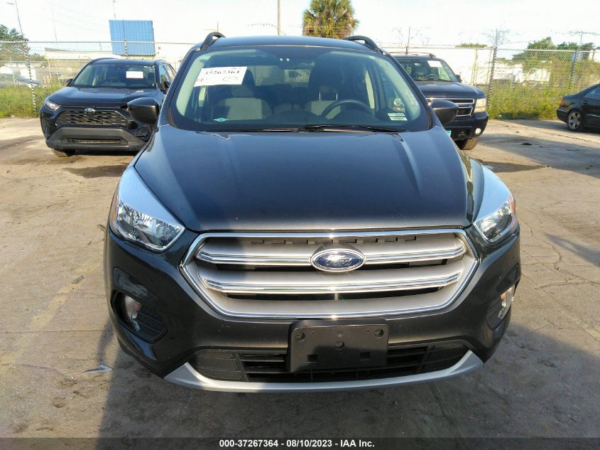 2018 FORD ESCAPE SE - 1FMCU0GD1JUD17009