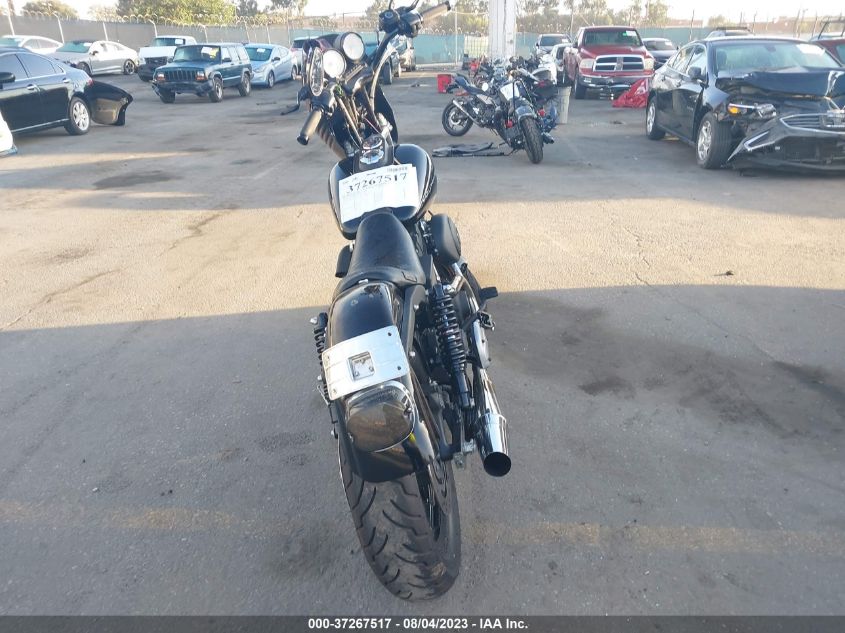 2000 HARLEY-DAVIDSON FXDX 1HD1GJV32YY318559