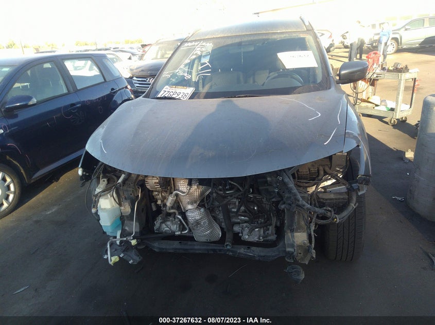 VIN KNMAT2MT3HP600042 2017 NISSAN ROGUE SV