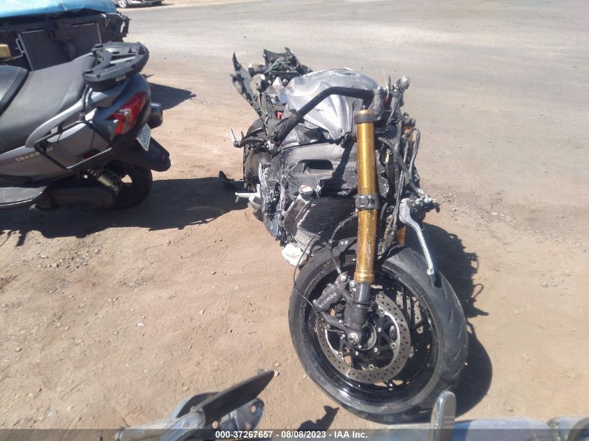 2016 SUZUKI GSX-S1000 - JS1GT79A1G2100465