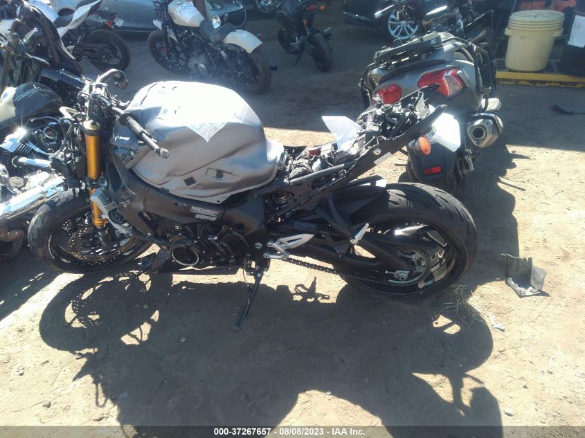 2016 SUZUKI GSX-S1000 - JS1GT79A1G2100465