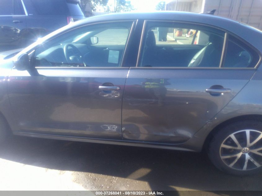 2016 VOLKSWAGEN JETTA SEDAN 1.4T SE - 3VWD67AJ9GM276116
