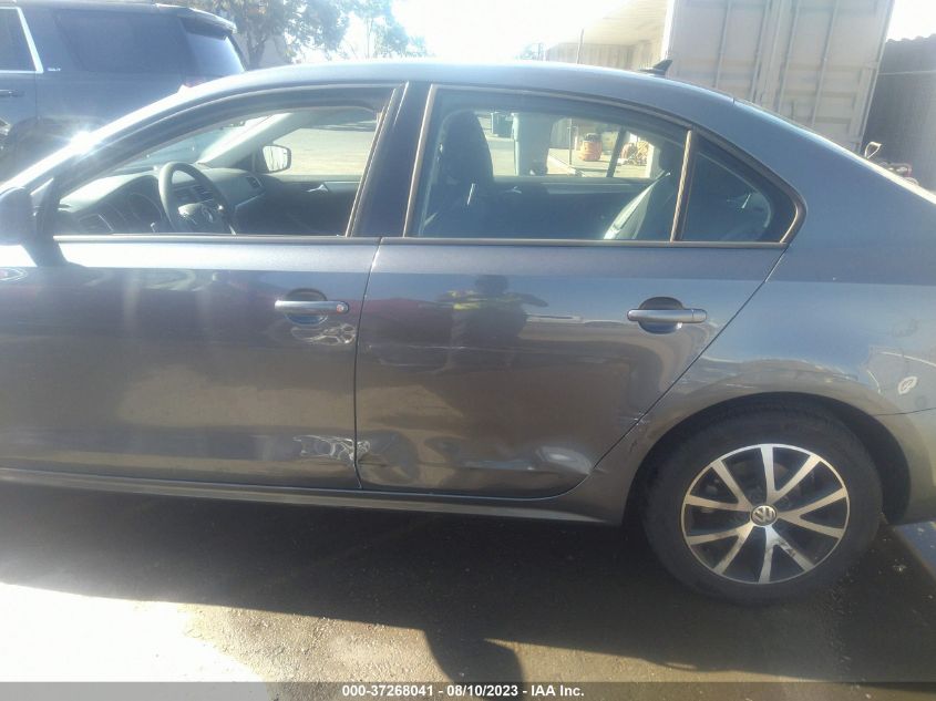 2016 VOLKSWAGEN JETTA SEDAN 1.4T SE - 3VWD67AJ9GM276116