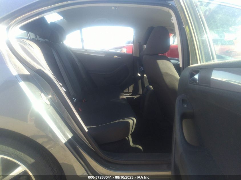 2016 VOLKSWAGEN JETTA SEDAN 1.4T SE - 3VWD67AJ9GM276116